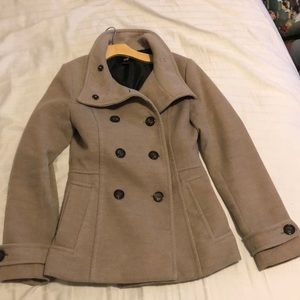 H&M tan coat in Us size 4